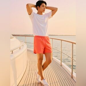 NWT Patagonia Men’s SZ L & XL “pimento red” “Baggies Shorts” w/2 front pockets